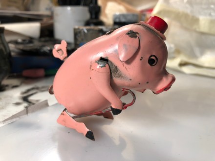 windup pig 2