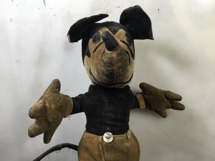 Mickey detail
