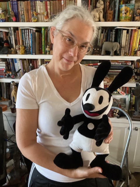 Lucky in Love with Oswald Rabbit | Pam's Pictorama